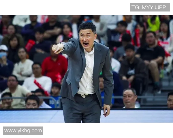 丁海峰微博分享足球心得与训练日常引发球迷热议